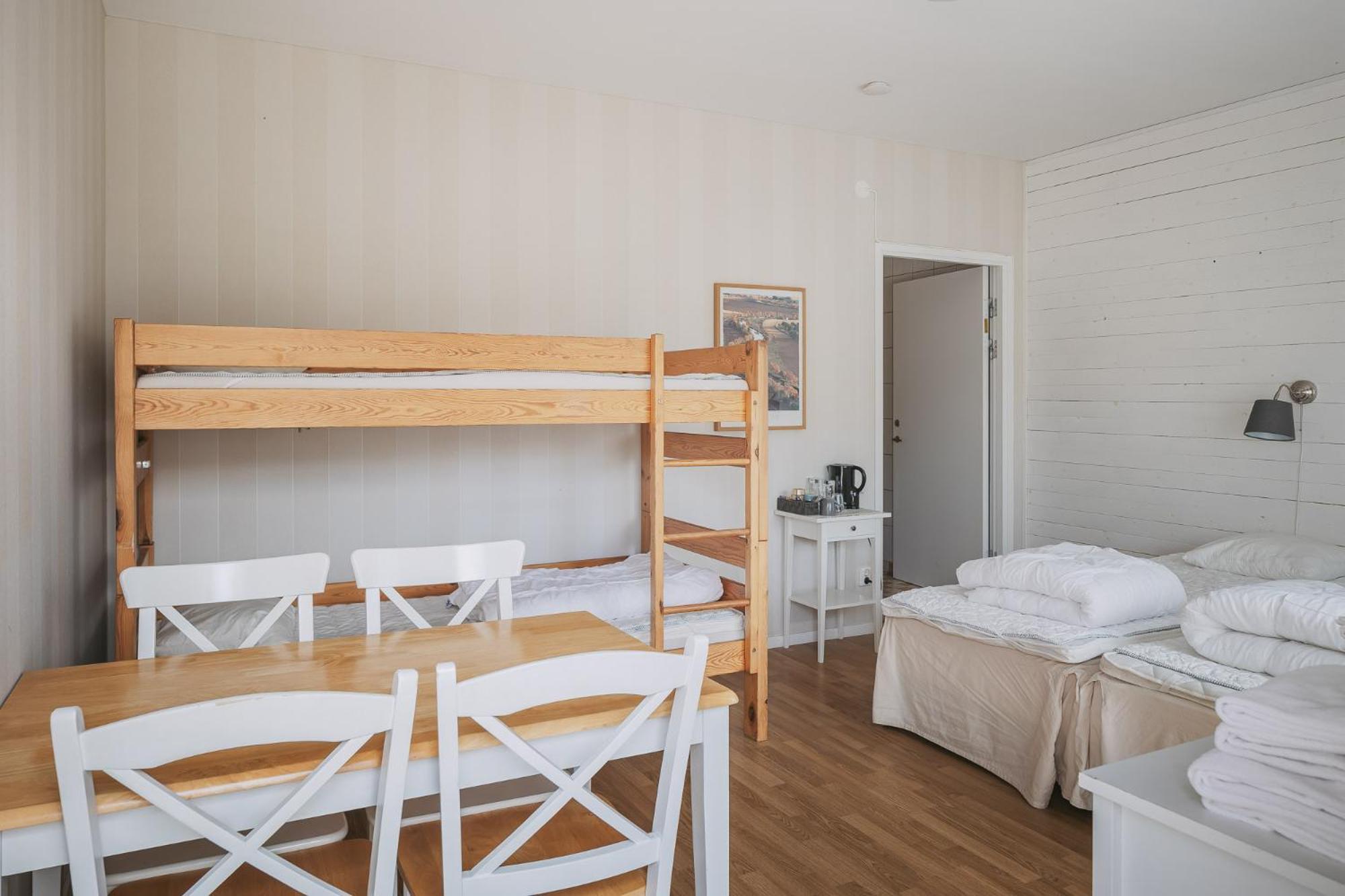 Perssons I Backens Pensionat- Sjoetorps Vandrarhem & Rum Habitación foto
